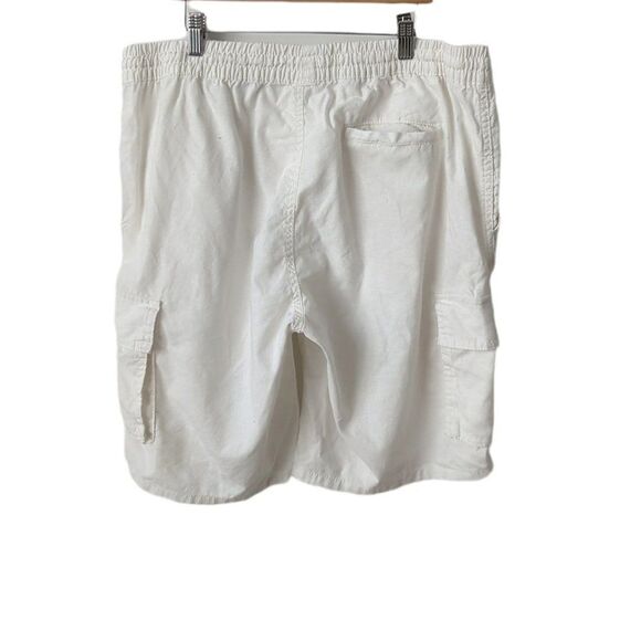 Onia Tom Linen Cargo Shorts - Picture 6 of 8